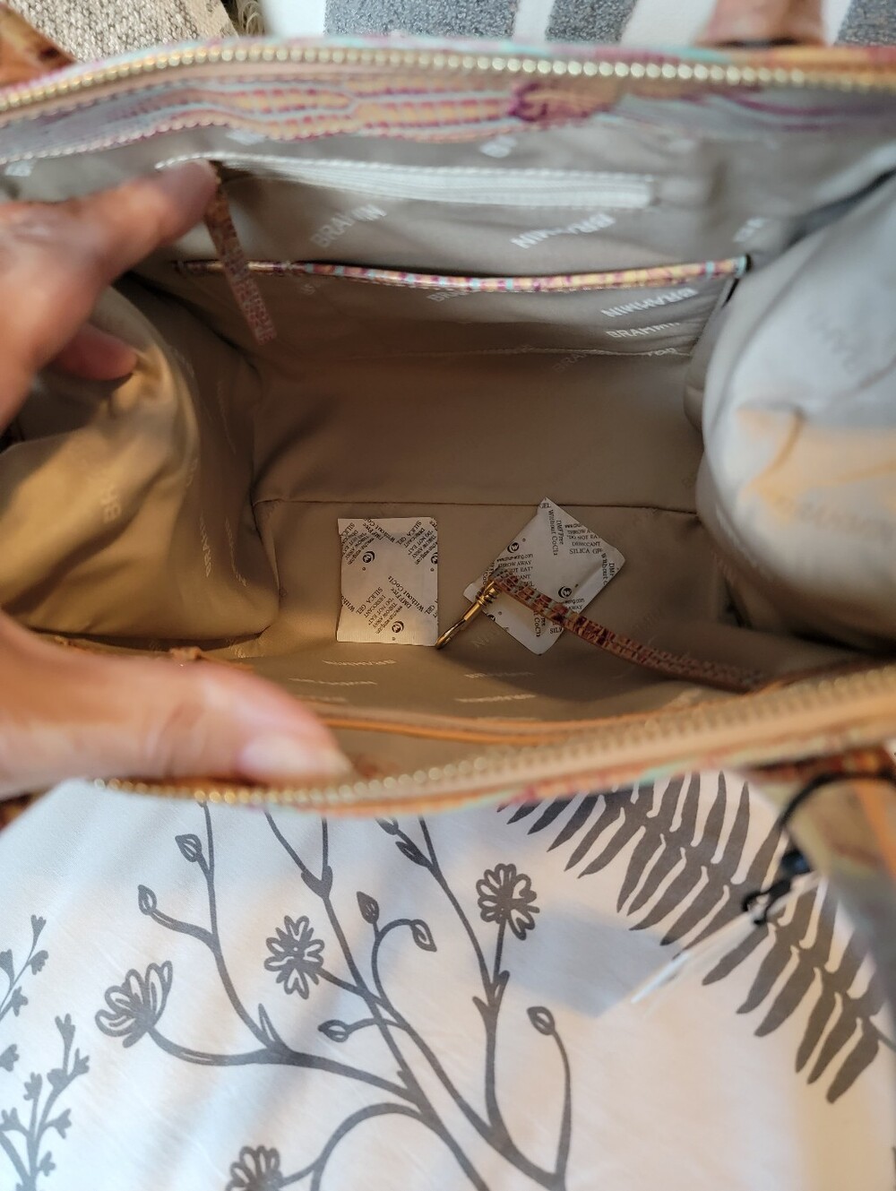 Brahmin Small Caroline Mandarine Orange Heatwave Butterfly Arm/Crossbody Bag NWT - Picture 4 of 5